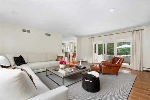 $1,295,000 | 215 Watch Hill Drive, East Greenwich, RI 02818