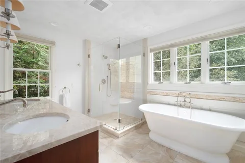 $1,295,000 | 215 Watch Hill Drive, East Greenwich, RI 02818