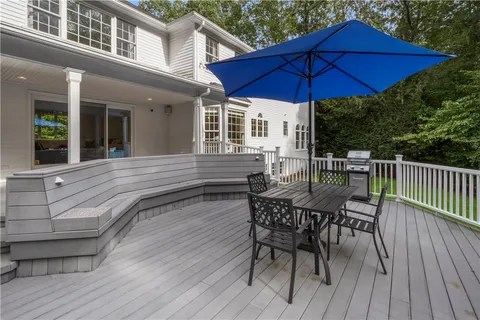 $1,295,000 | 215 Watch Hill Drive, East Greenwich, RI 02818