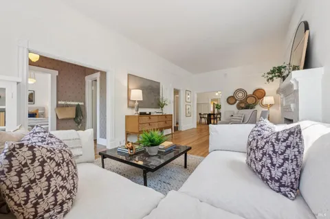 $1,495,000 | 17 10th Street, Petaluma, CA 94952
