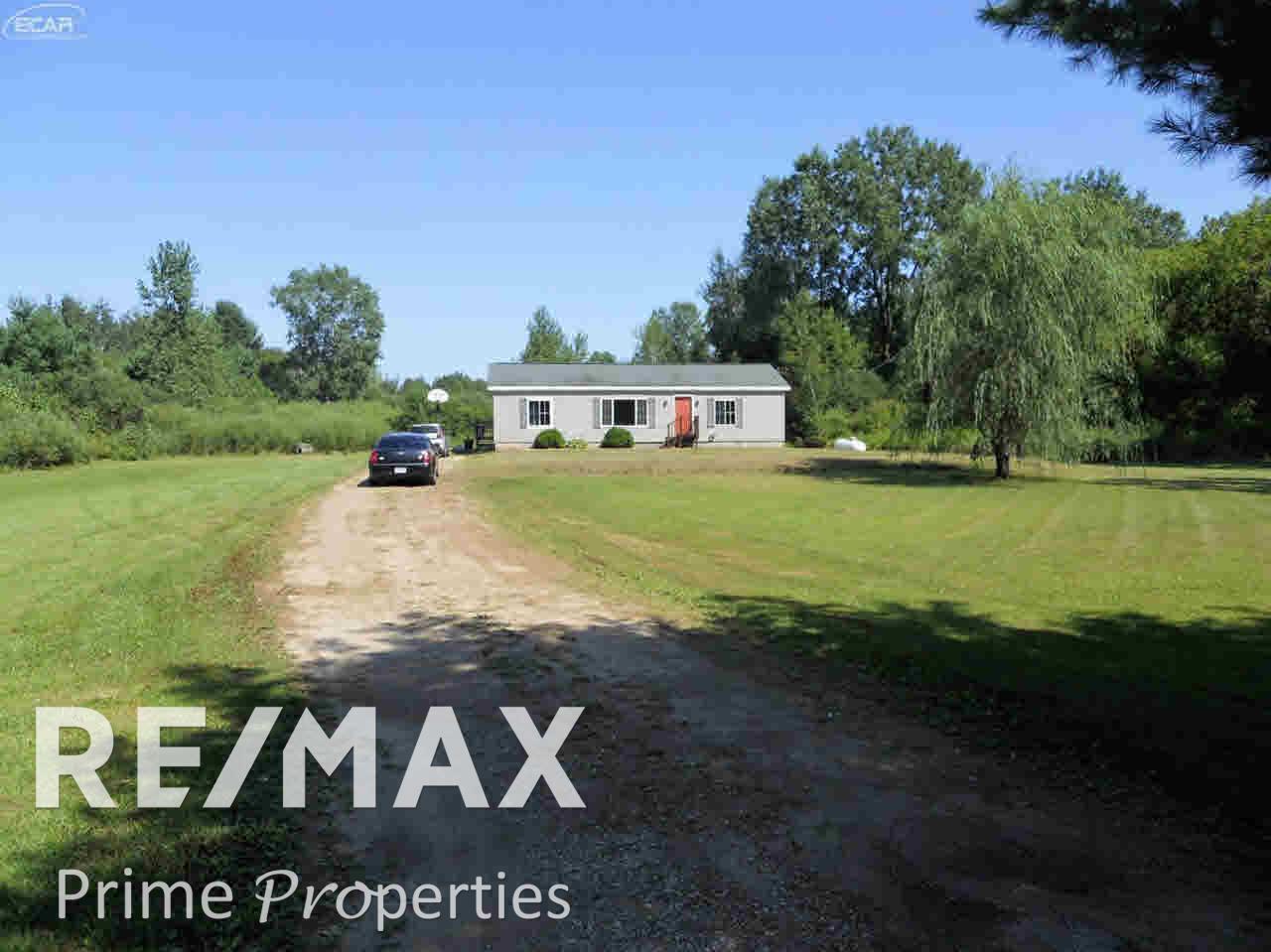 6853 Hess Road Vassar, MI 48768 - Photo 4 of 21