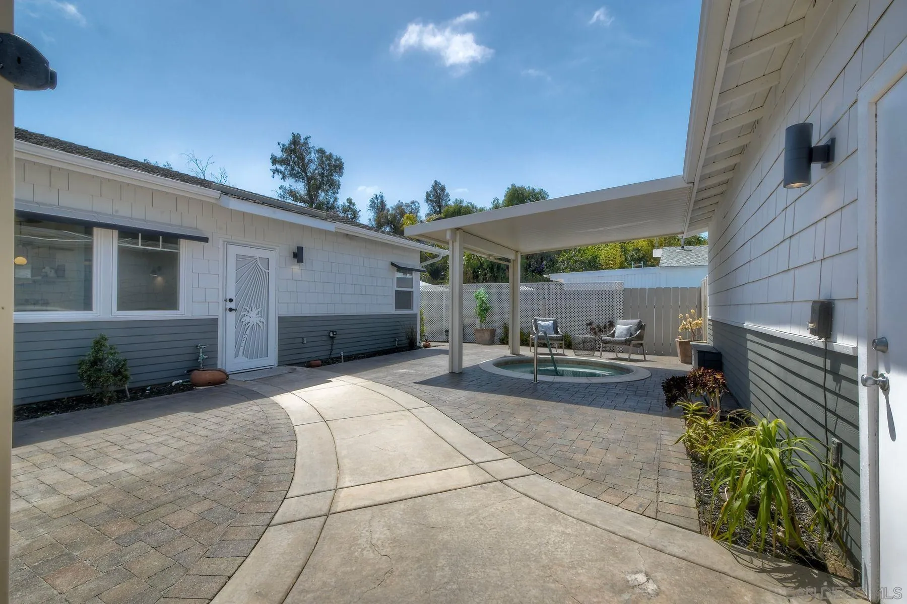 1011 Knowles Avenue Carlsbad, CA 92008 - Photo 18 of 40