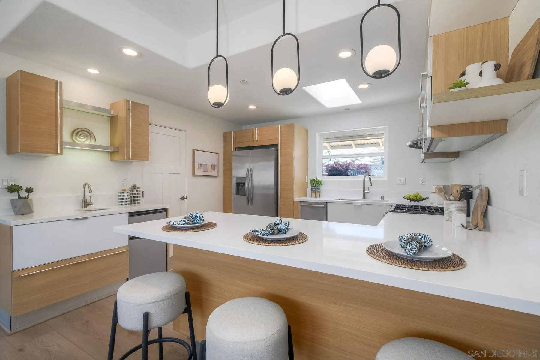 1011 Knowles Avenue Carlsbad, CA 92008 - Photo 20 of 40