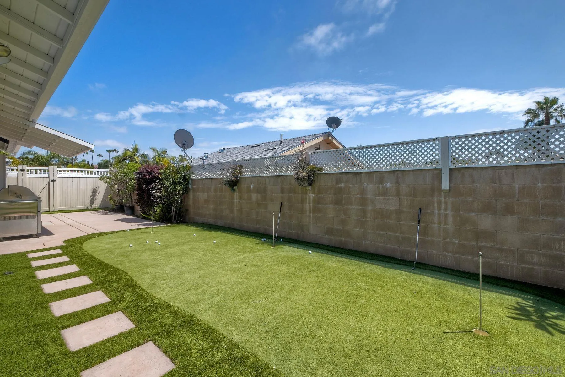 1011 Knowles Avenue Carlsbad, CA 92008 - Photo 26 of 40