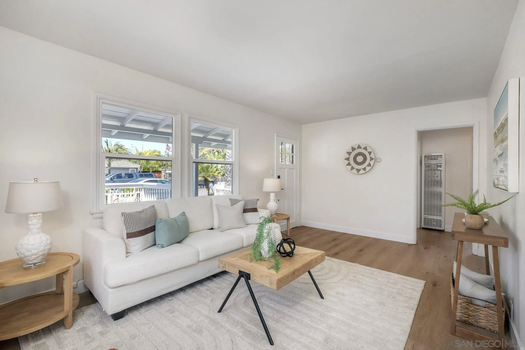1011 Knowles Avenue Carlsbad, CA 92008 - Photo 6 of 40