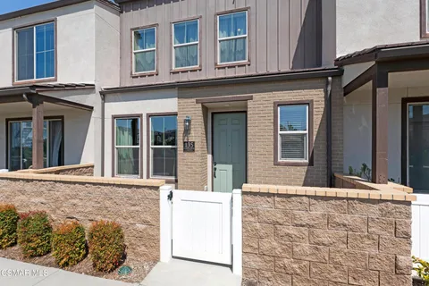 $780,000 | 135 Farmhouse Drive, Unit 3, Simi Valley, CA 93065