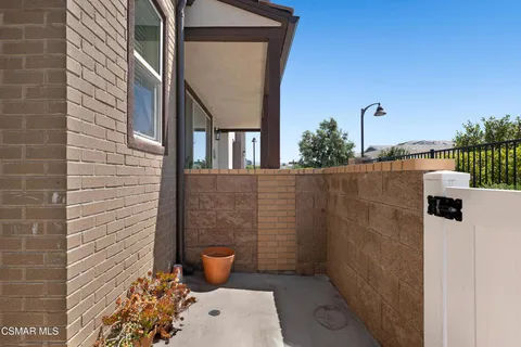 $780,000 | 135 Farmhouse Drive, Unit 3, Simi Valley, CA 93065