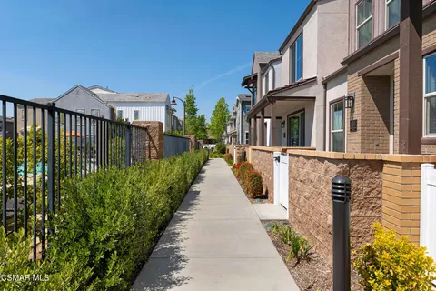 $780,000 | 135 Farmhouse Drive, Unit 3, Simi Valley, CA 93065