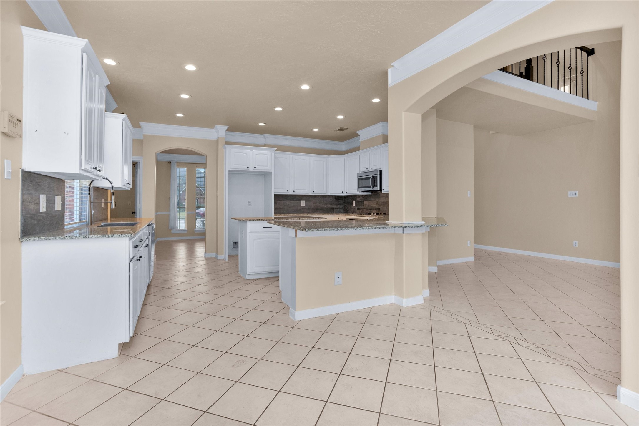 1010 Maple Run Drive Spring, TX 77373 - Photo 16 of 46