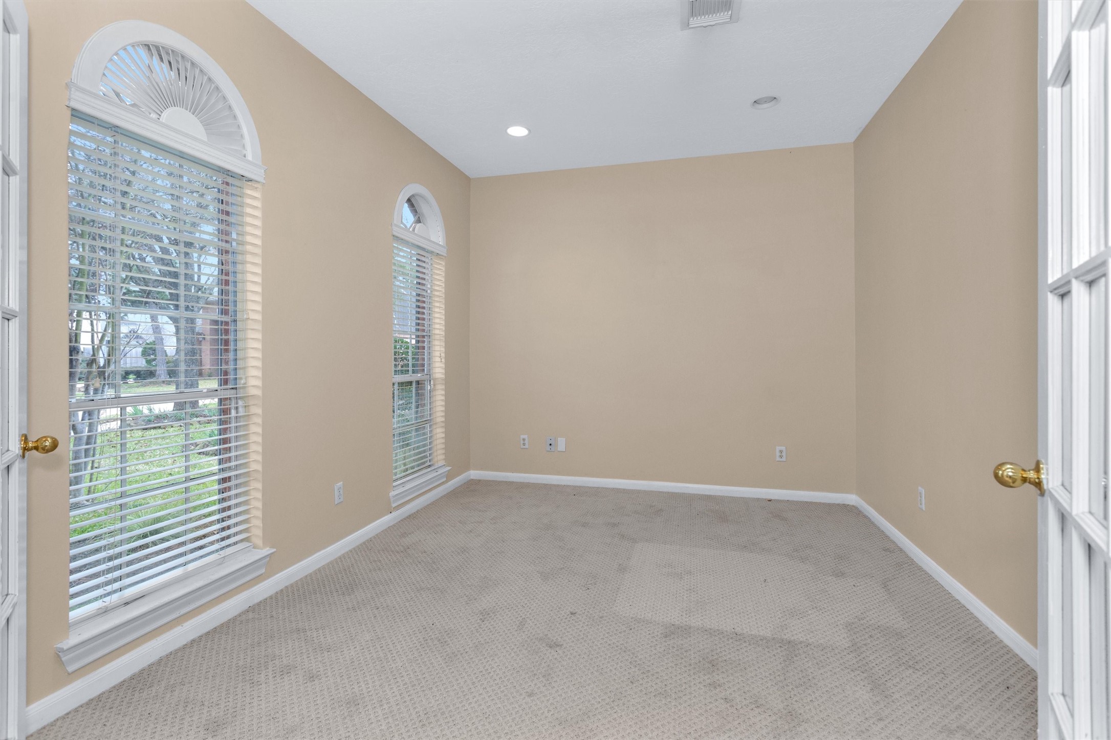 1010 Maple Run Drive Spring, TX 77373 - Photo 9 of 46