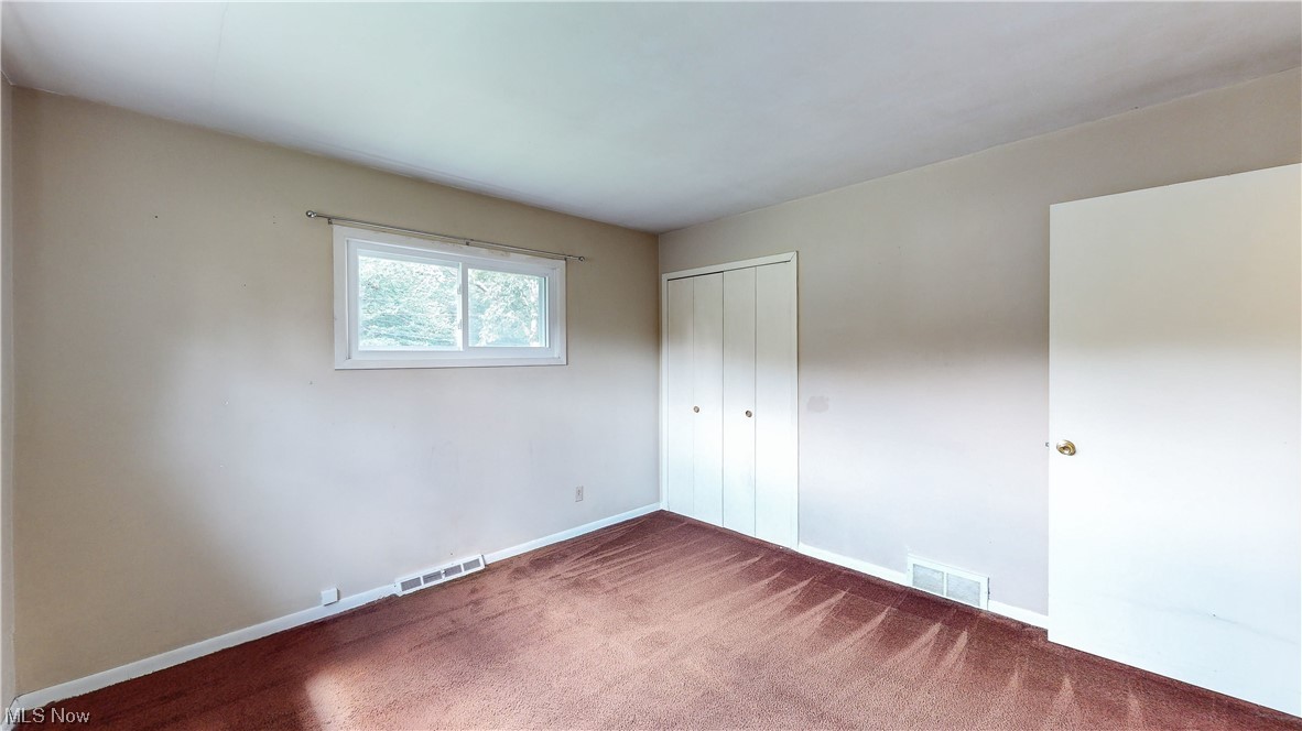5679 Falkirk Road Cleveland, OH 44124 - Photo 16 of 24 Gallery Image 16