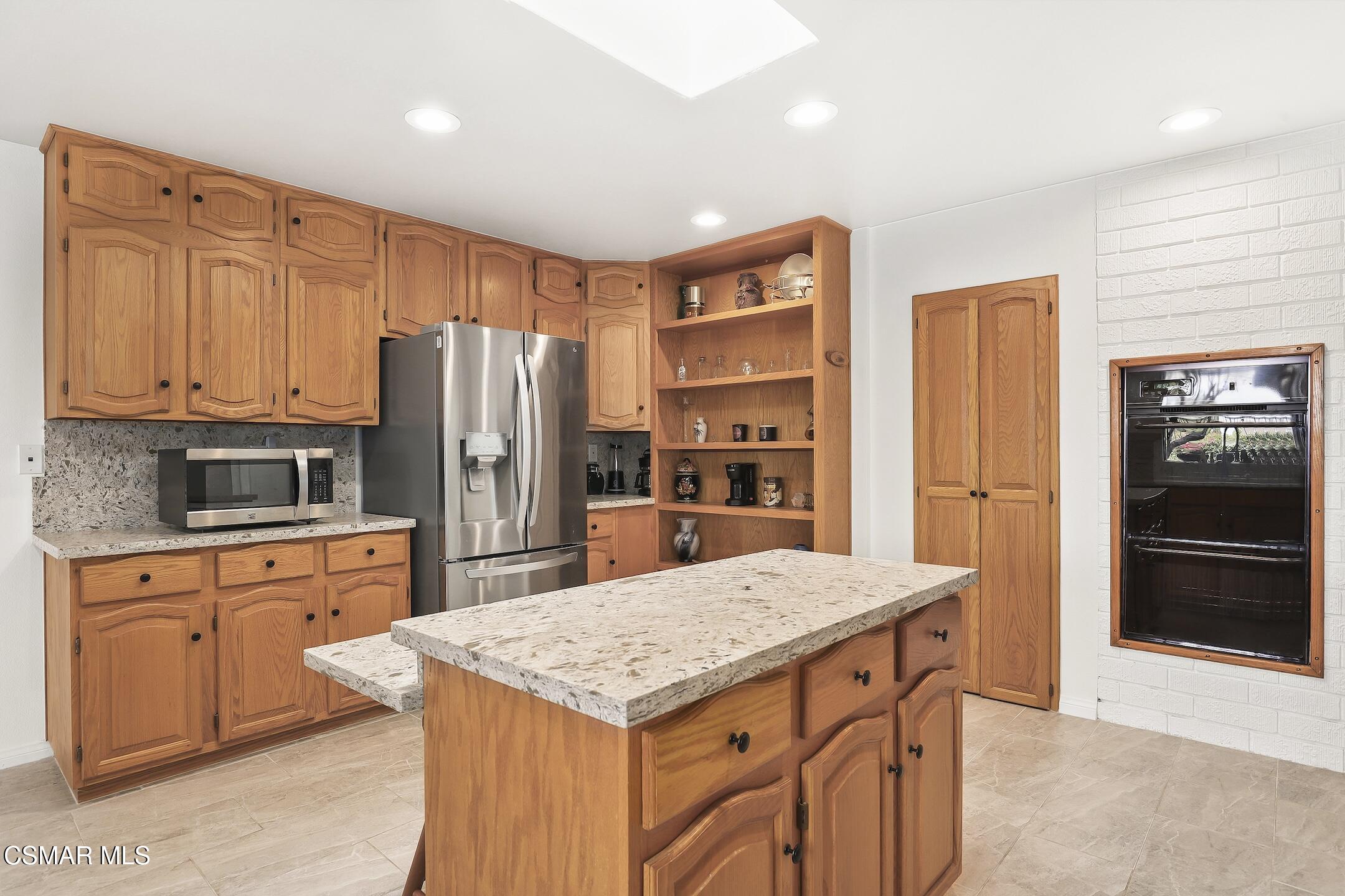 331 Triangle Street Thousand Oaks, CA 91360 - Photo 15 of 36 IMG_7894