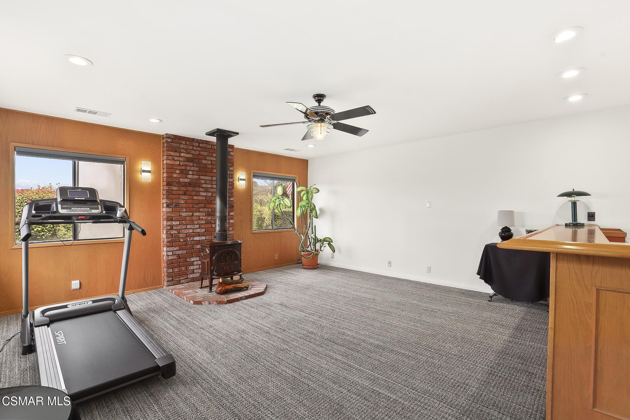 331 Triangle Street Thousand Oaks, CA 91360 - Photo 18 of 36 IMG_7899
