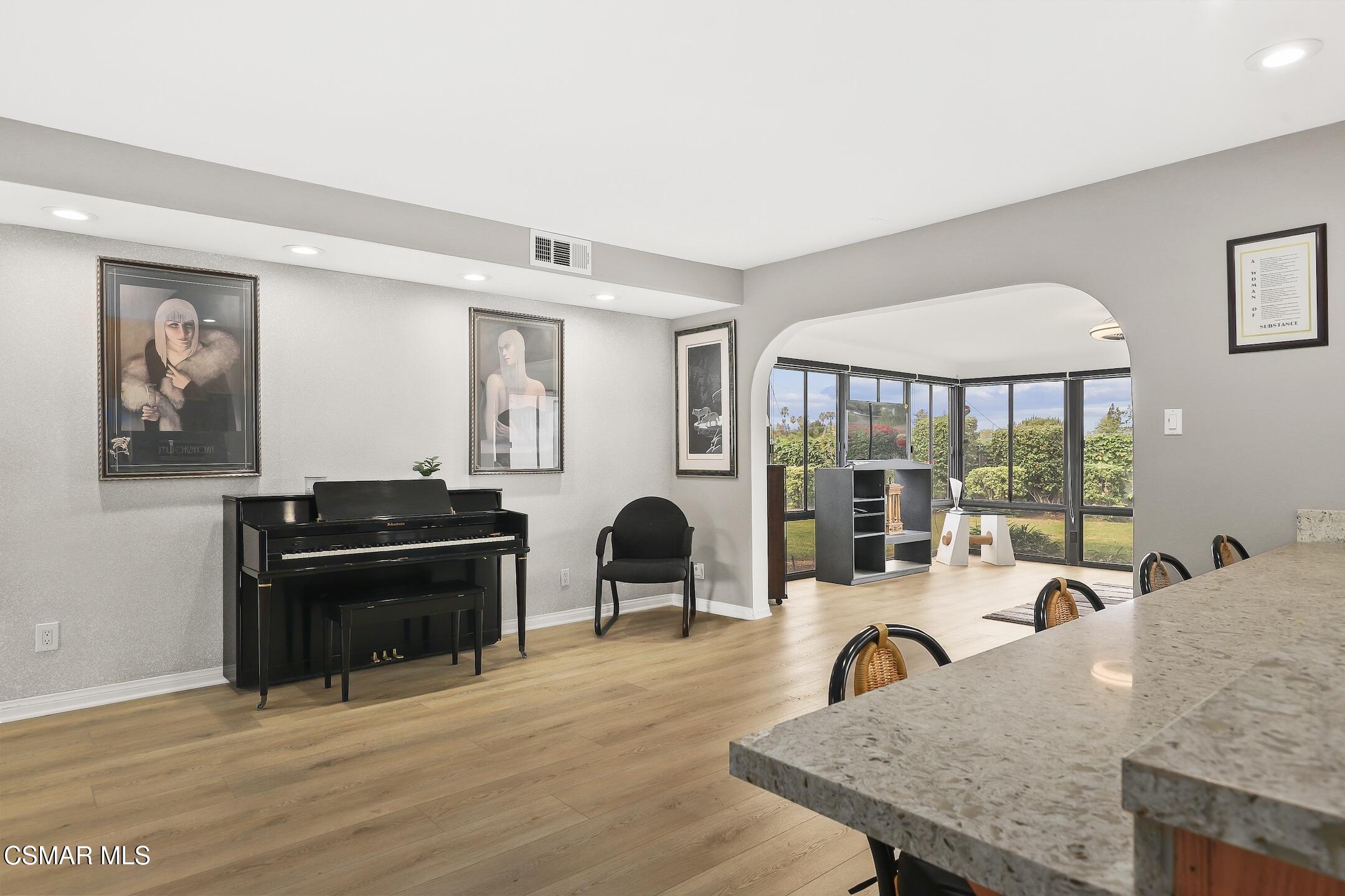 331 Triangle Street Thousand Oaks, CA 91360 - Photo 10 of 36 IMG_7929