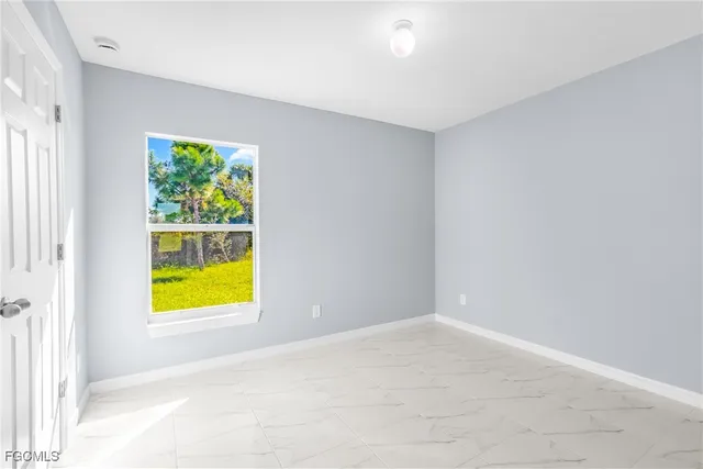 $289,000 | 1120 Chiefland Street East, Lehigh Acres, FL 33974