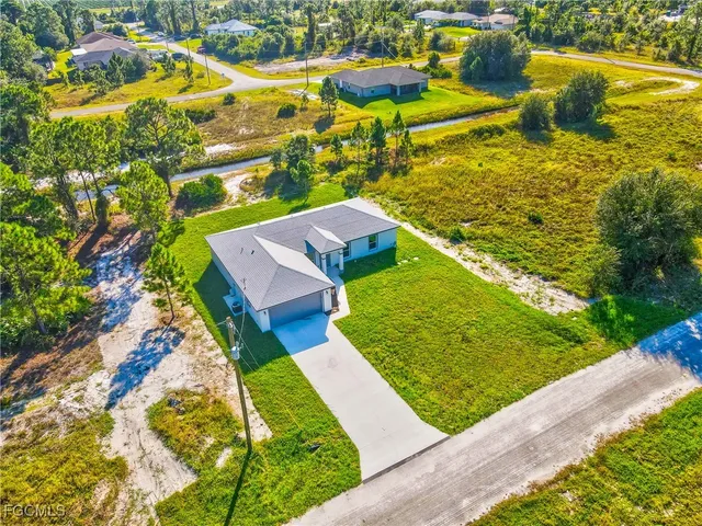 $289,000 | 1120 Chiefland Street East, Lehigh Acres, FL 33974