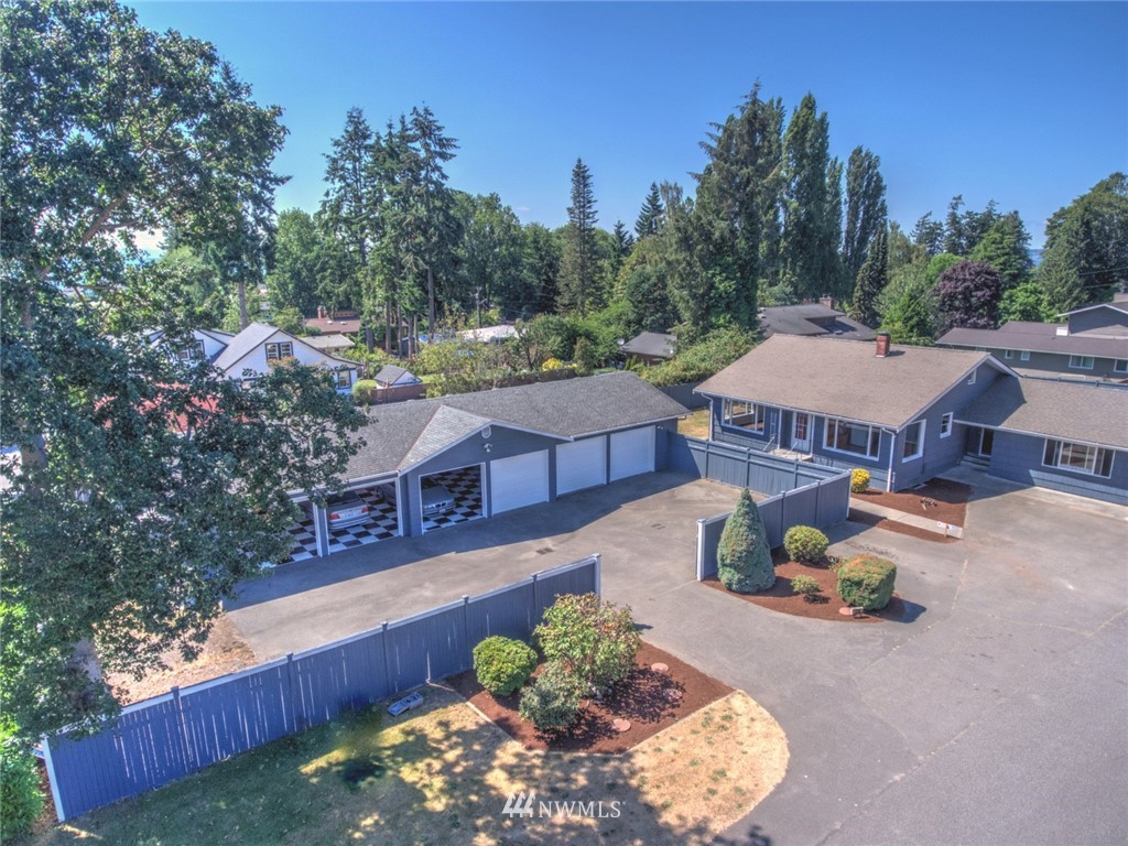 719 Caspers Street Edmonds, WA 98020 - Photo 2 of 22 Gallery Image 2