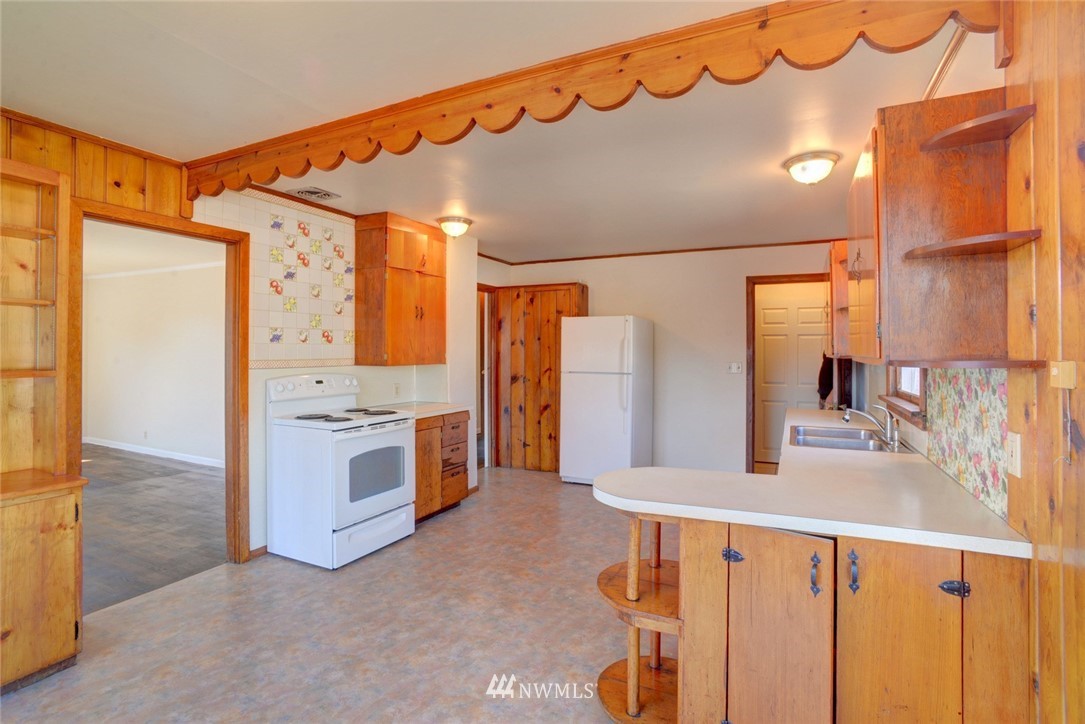 719 Caspers Street Edmonds, WA 98020 - Photo 12 of 22 Gallery Image 12
