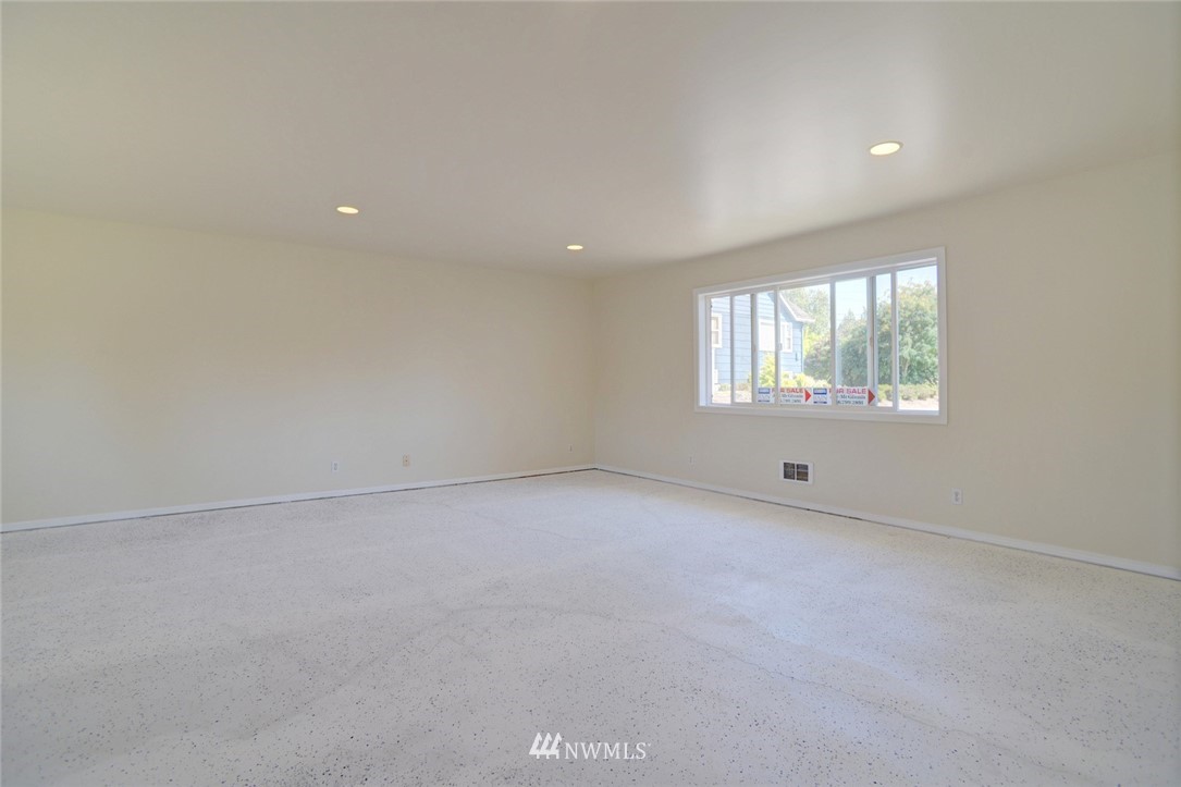 719 Caspers Street Edmonds, WA 98020 - Photo 18 of 22 Gallery Image 18