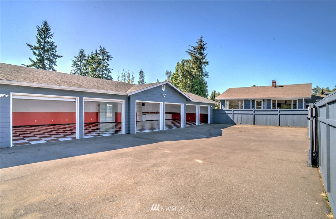 719 Caspers Street Edmonds, WA 98020 - Photo 3 of 22 Gallery Image 3