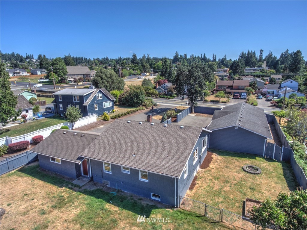 719 Caspers Street Edmonds, WA 98020 - Photo 7 of 22 Gallery Image 7