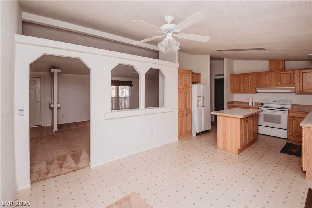 5561 Saddletree Road Pahrump, NV 89061 - Photo 11 of 45 Gallery Image 11