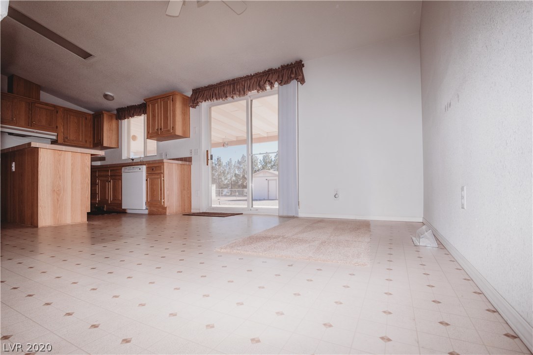 5561 Saddletree Road Pahrump, NV 89061 - Photo 12 of 45 Gallery Image 12