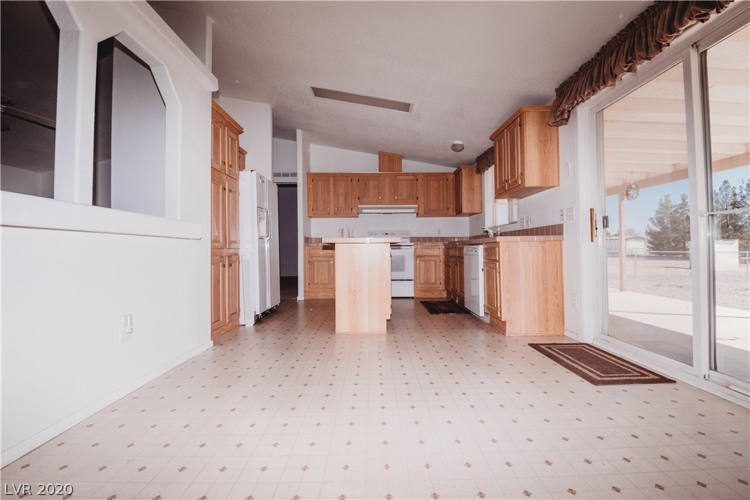 5561 Saddletree Road Pahrump, NV 89061 - Photo 13 of 45 Gallery Image 13
