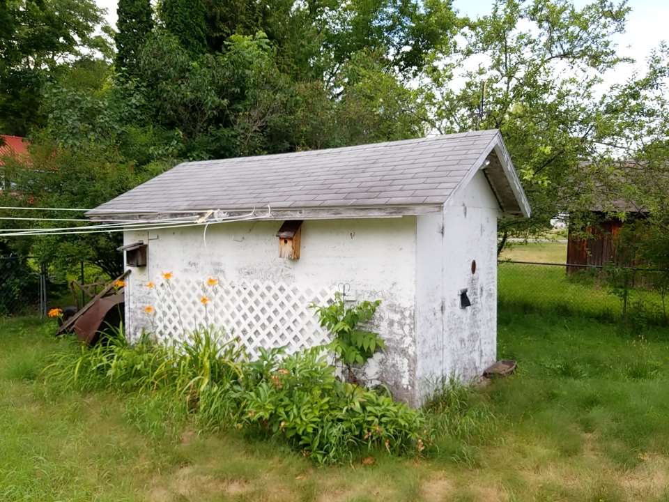 5673 Vinton Road Williamsburg, MI 49690 - Photo 10 of 12 1850134-10.JPG