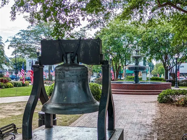 $689,000 | 3147 Swallow Drive Northeast, Marietta, GA 30066