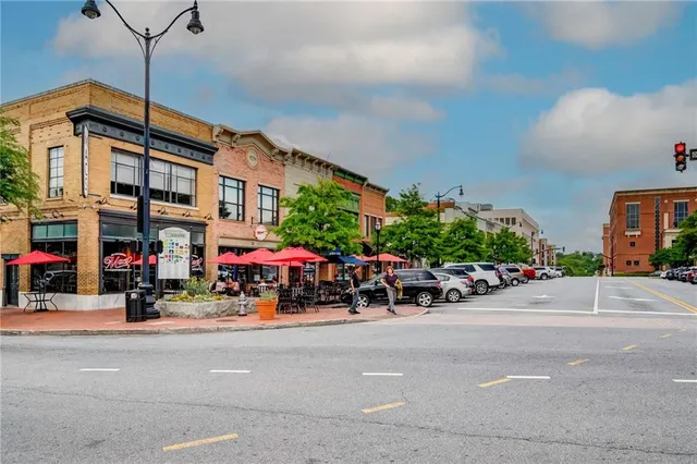 $689,000 | 3147 Swallow Drive Northeast, Marietta, GA 30066