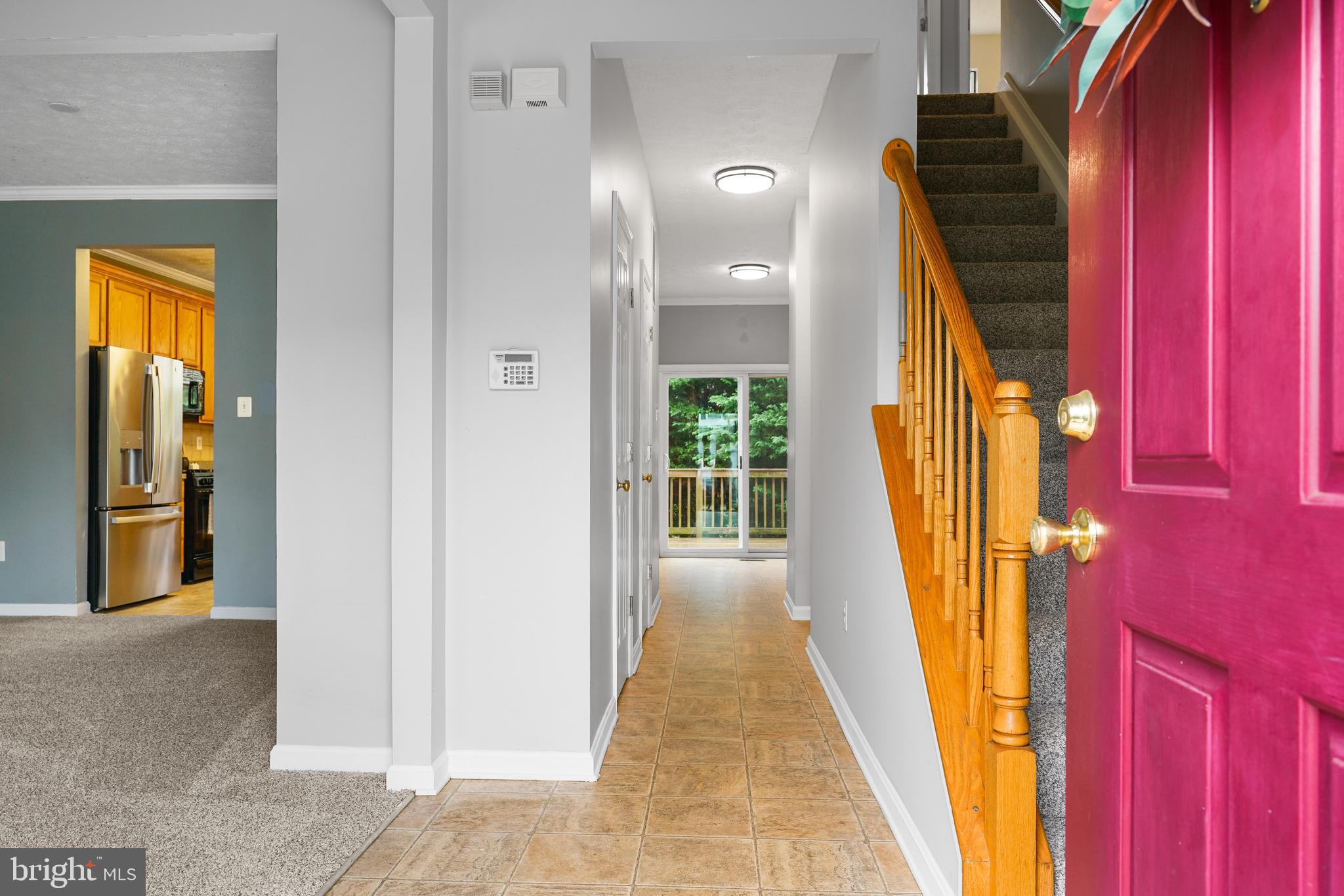 102 Broad Leaf Court Rising Sun, MD 21911 - Photo 2 of 24 Welcoming front entryway