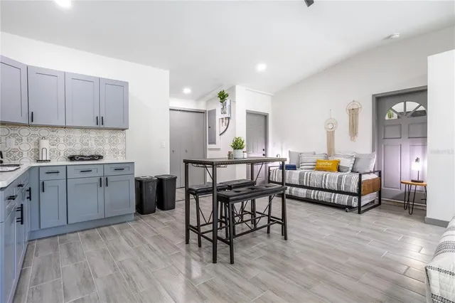 $2,000 | Undisclosed Address, Orlando, FL 32806