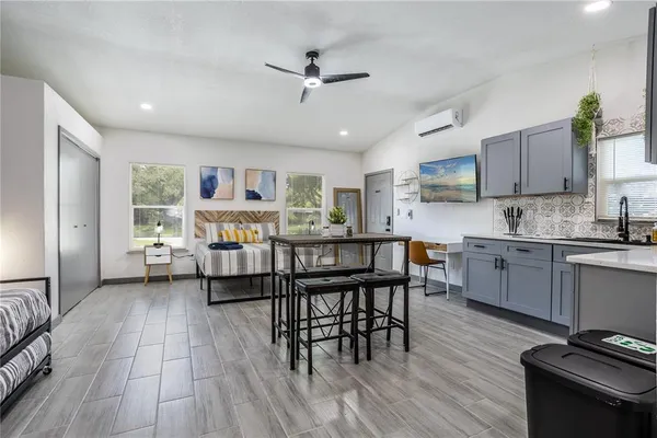 $2,000 | Undisclosed Address, Orlando, FL 32806
