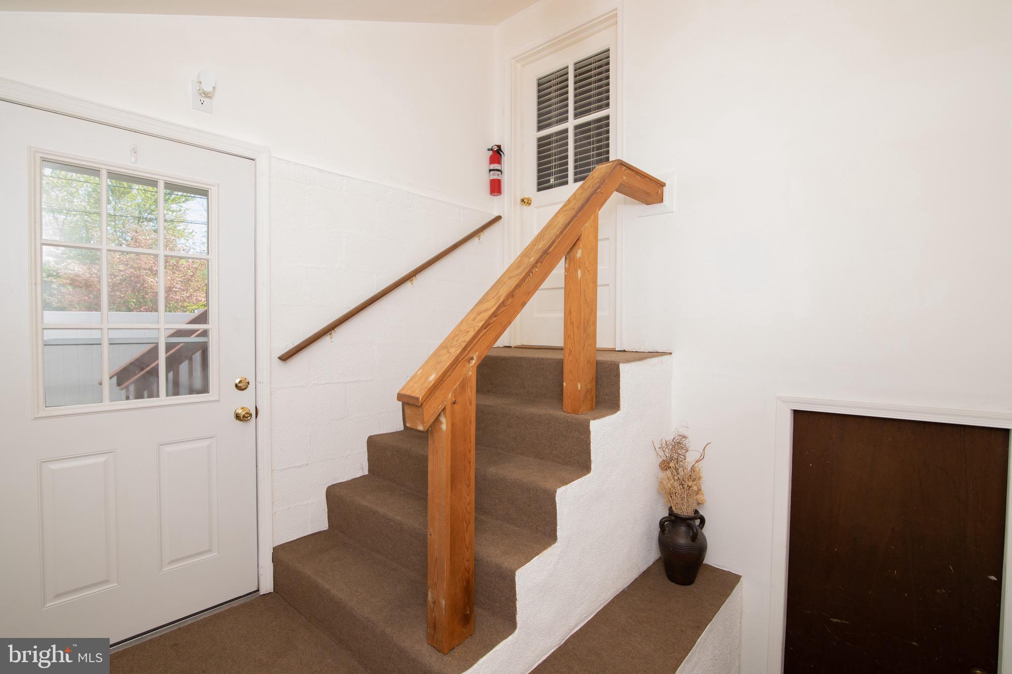 307 West Evesham Road Runnemede, NJ 08078 - Photo 22 of 30 Mudroom/ Entrance to Basement