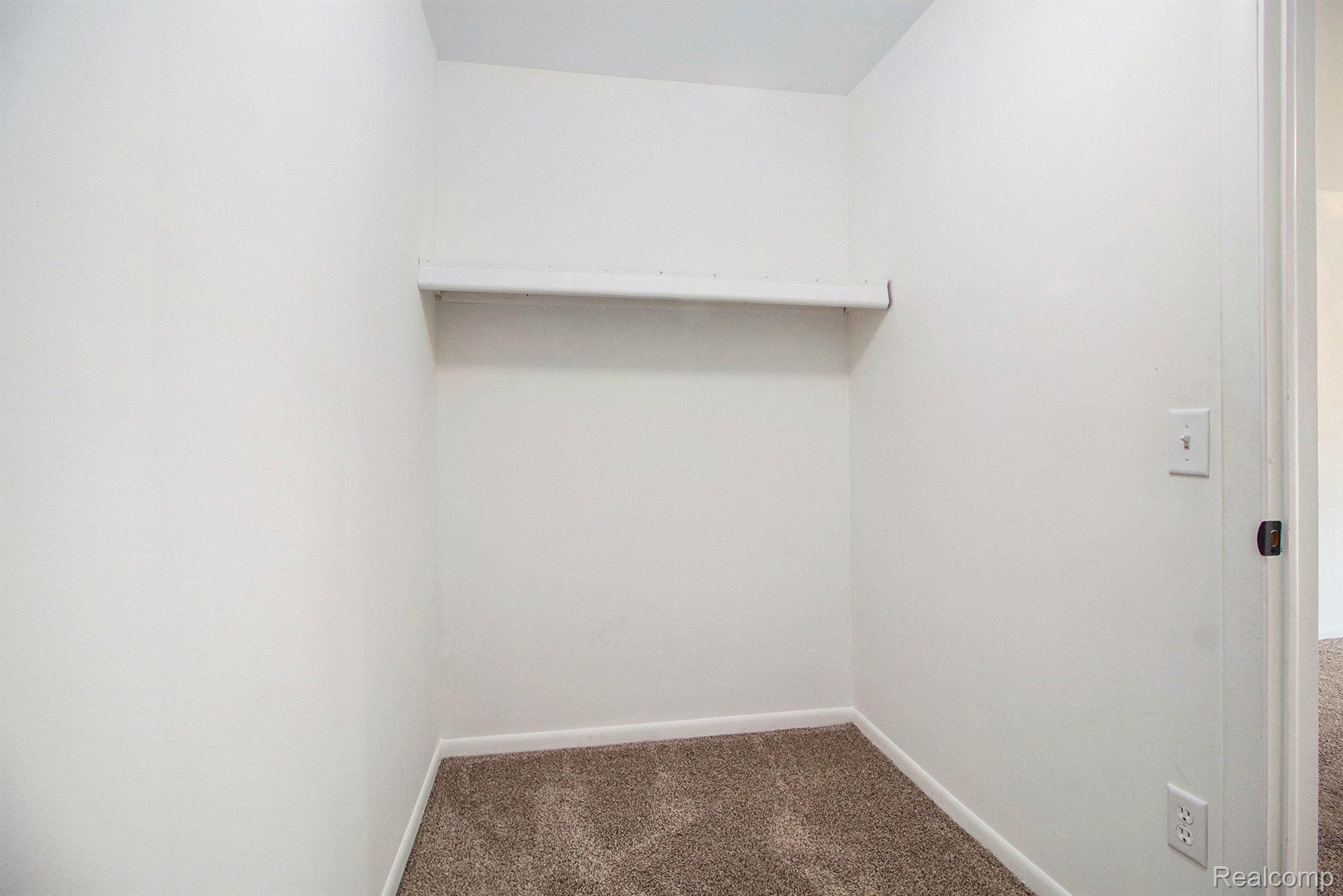32005 West 12 Mile Road, Unit 212 Farmington, MI 48334 - Photo 23 of 36