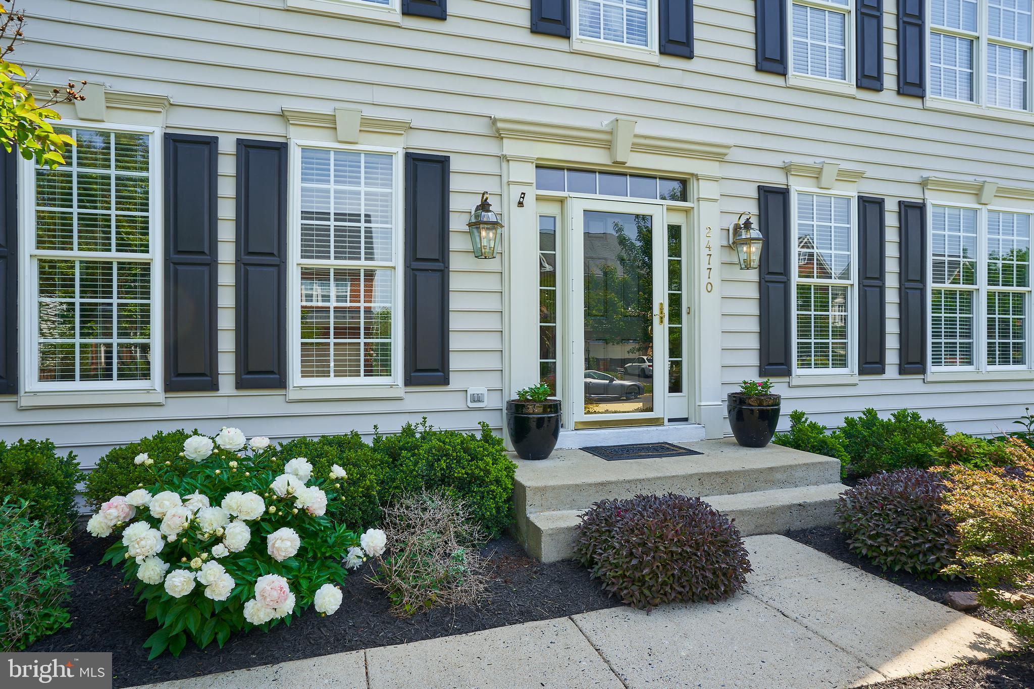 24770 Wind River Drive Aldie, VA 20105 - Photo 2 of 50