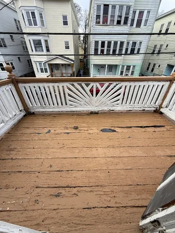 $2,100 | 141 Spruce Street, Unit 2, Lawrence, MA 01841