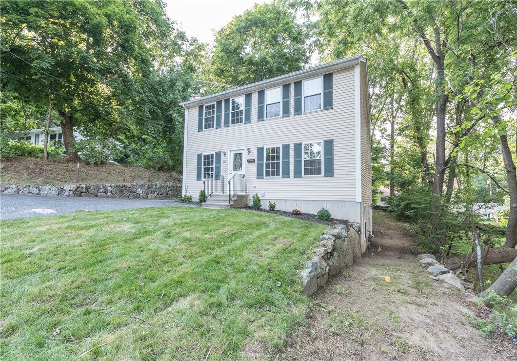 79 Warren Avenue Woonsocket, RI 02895 - Photo 29 of 30 Gallery Image 29