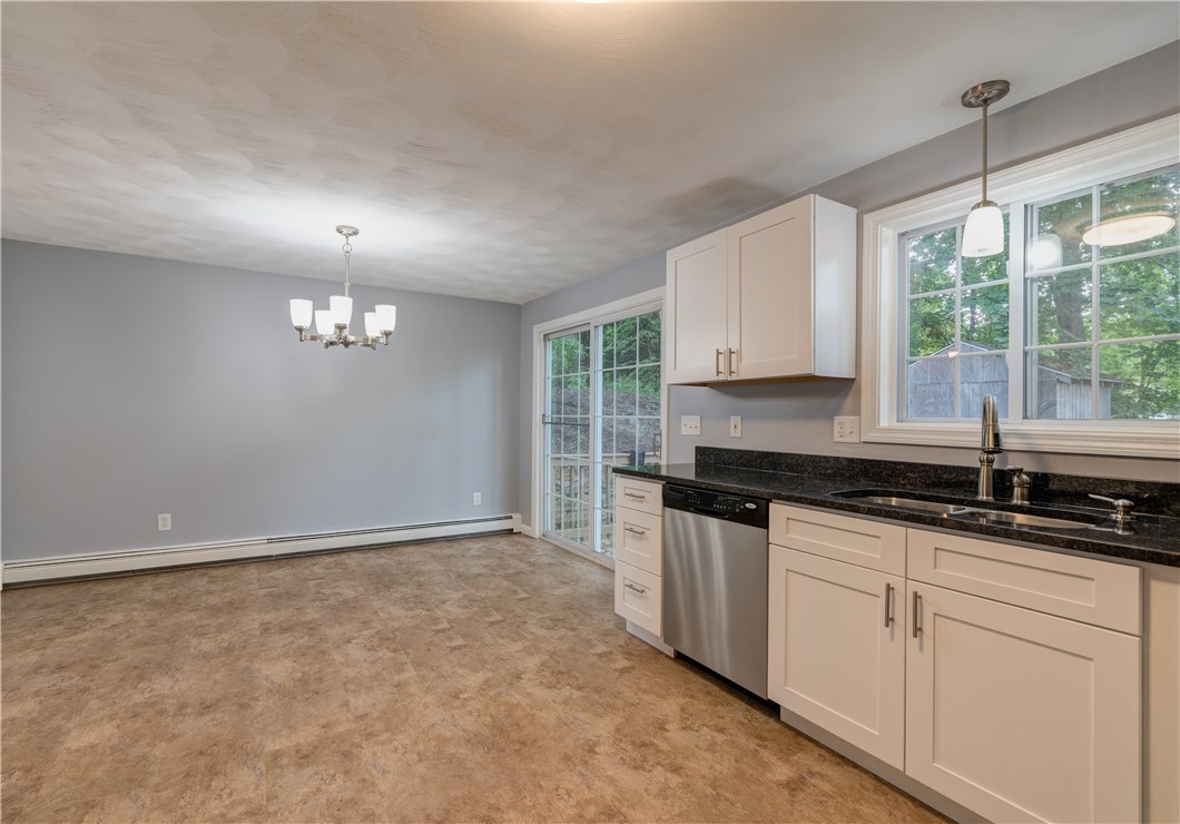 79 Warren Avenue Woonsocket, RI 02895 - Photo 5 of 30 Gallery Image 5