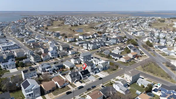 $697,000 | 6 Franklin Place, Brigantine, NJ 08203