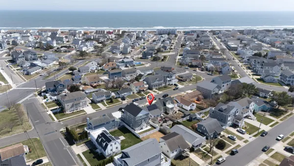 $697,000 | 6 Franklin Place, Brigantine, NJ 08203