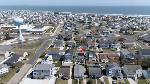 $697,000 | 6 Franklin Place, Brigantine, NJ 08203