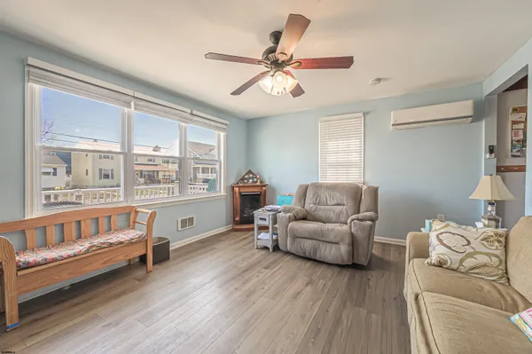 $697,000 | 6 Franklin Place, Brigantine, NJ 08203