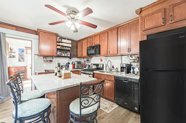$697,000 | 6 Franklin Place, Brigantine, NJ 08203