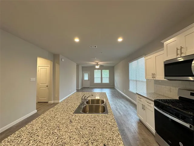 $2,250 | 413 Passenger Trail, Fort Worth, TX 76131