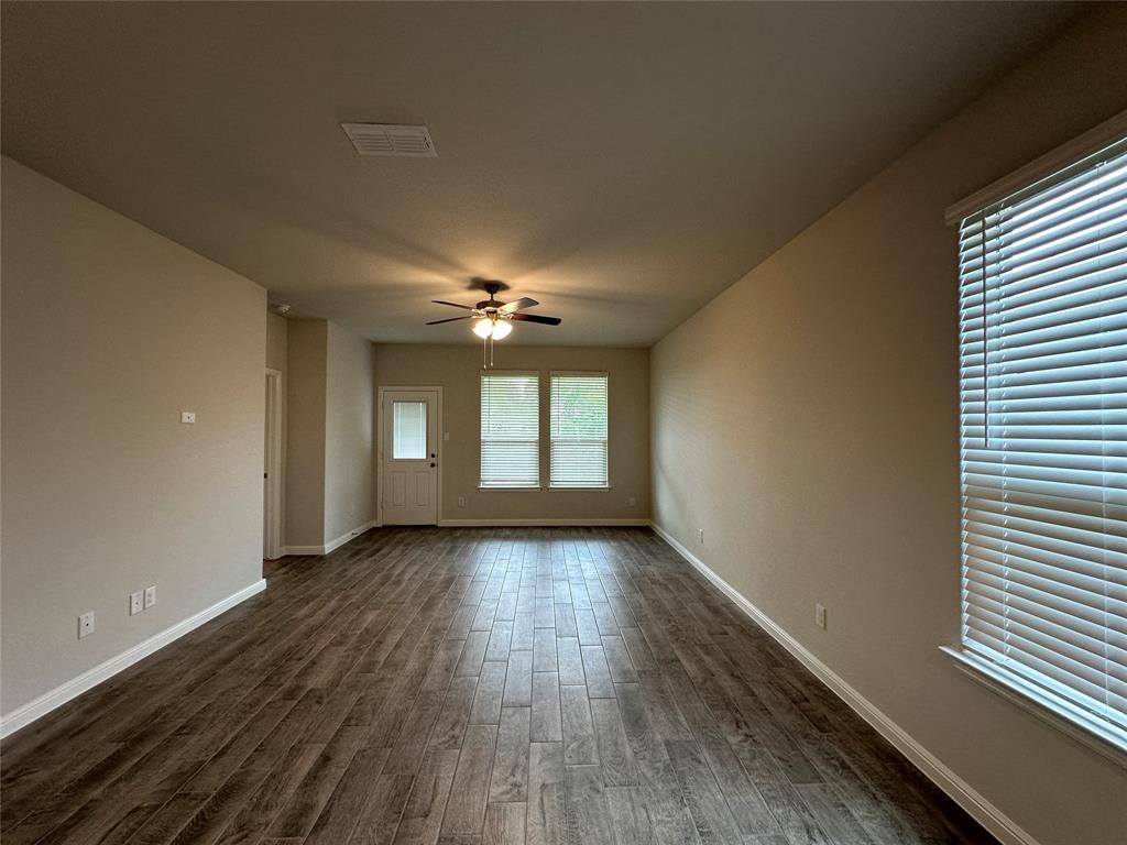 413 Passenger Trail Fort Worth, TX 76131 - Photo 13 of 36