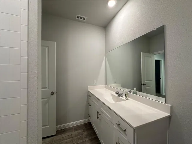 $2,250 | 413 Passenger Trail, Fort Worth, TX 76131