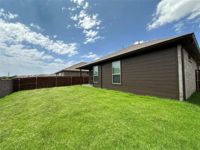 $2,250 | 413 Passenger Trail, Fort Worth, TX 76131