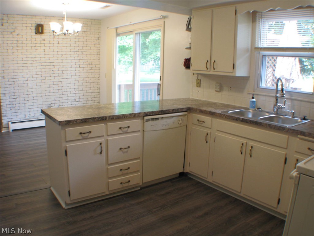 5901 Yorktown Road Lorain, OH 44053 - Photo 8 of 19 Gallery Image 8